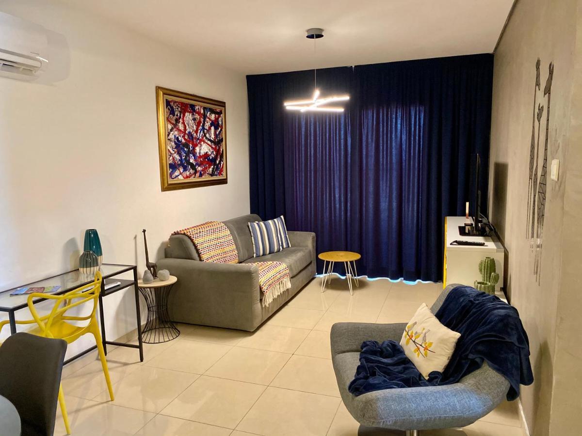 Fat Cow Apartment 101 Larnaca Ngoại thất bức ảnh