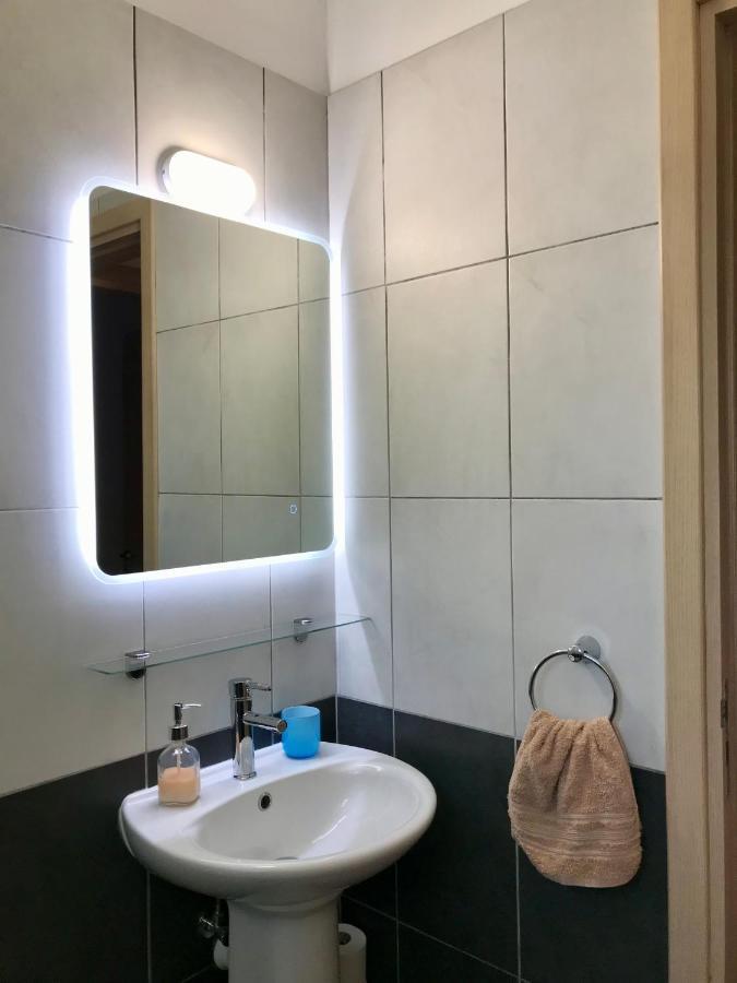 Fat Cow Apartment 101 Larnaca Ngoại thất bức ảnh